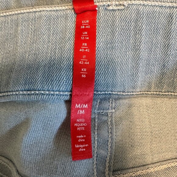 Spanx Womens Mid-Rise Light Wash Blue Denim Flare Pull On Jean Size M - Picture 6 of 10